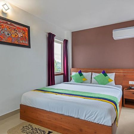 Отель Treebo Jp Residency Тривандрум Экстерьер фото